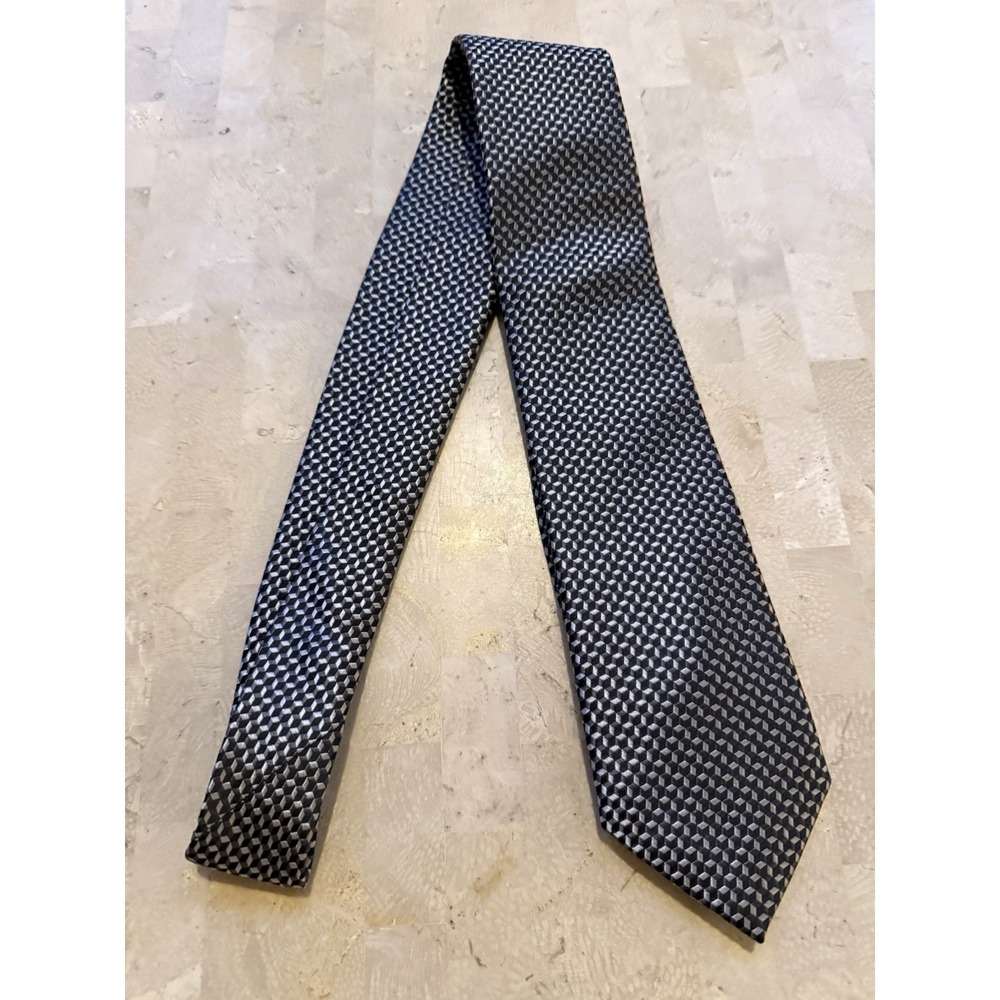 Michael Kors Metallic Tie Black Silver 60" x 3" Necktie Silk Poly Blend Modern - Picture 5 of 5